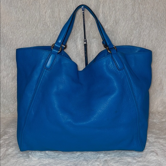 Gucci Soho Interlocking G Leather Tassle Large Shoulder Tote Bag in Vibrant Blue - Picture 9 of 17